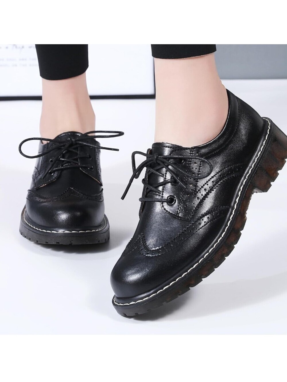 XMM Women's Black Oxford Shoes Lace Up Wingtip Style Leather Sz 6 Dark Academia
